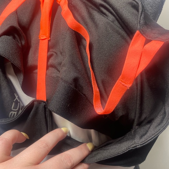 Brand new xl workout tank top - Picture 3 of 7